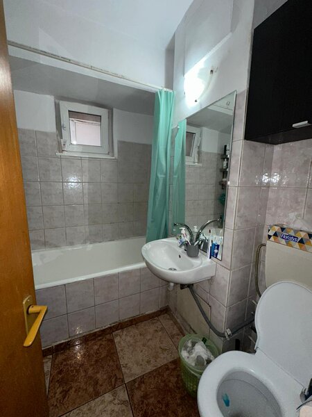 Nicolae Titulescu, Banu Manta,